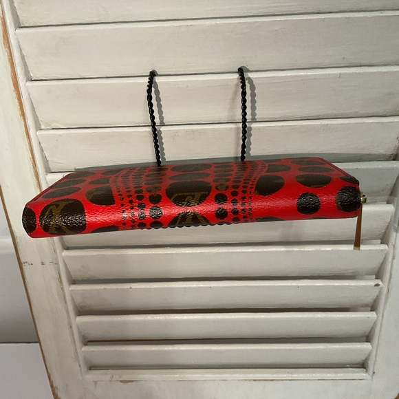 Louis Vuitton Zippy Wallet Monogram Yayoi Kusama - Picture 8 of 16